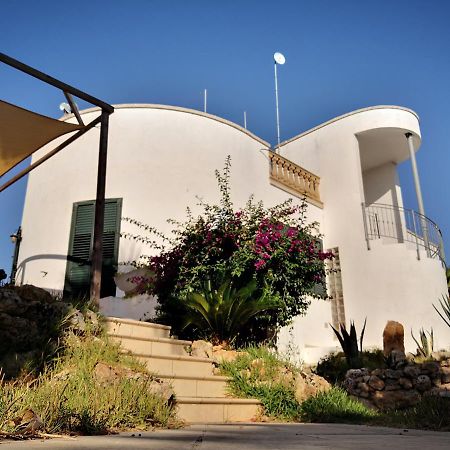 B&B Villa กัลลีโปลี ภายนอก รูปภาพ