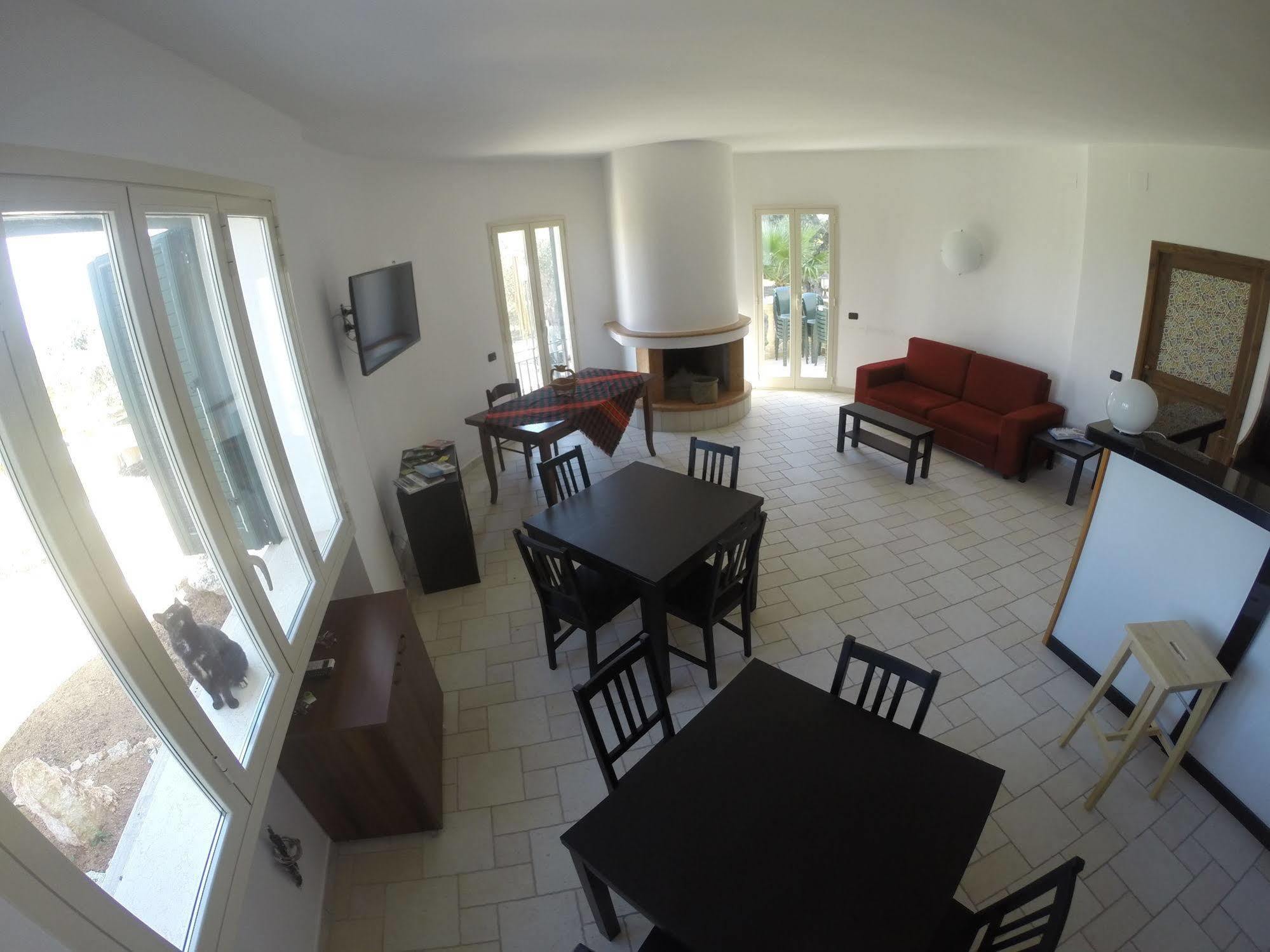 B&B Villa กัลลีโปลี ภายนอก รูปภาพ