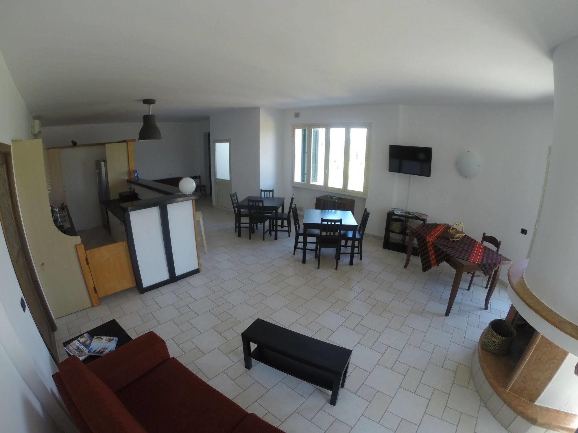 B&B Villa กัลลีโปลี ภายนอก รูปภาพ