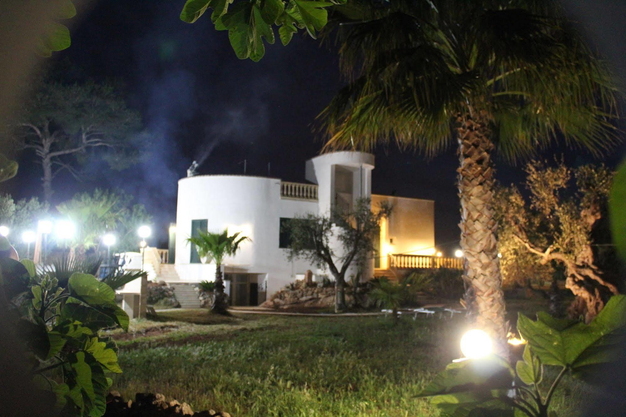 B&B Villa กัลลีโปลี ภายนอก รูปภาพ